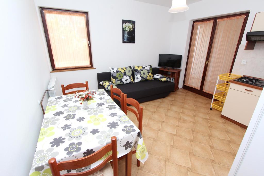 Apartments Rozela Ровинь Экстерьер фото